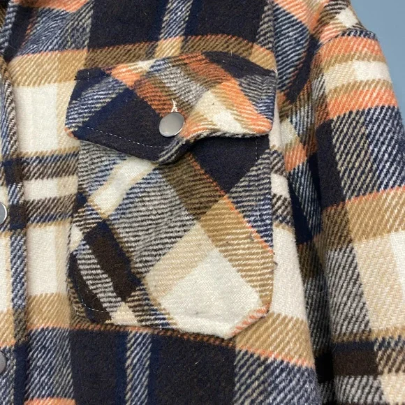 Unbranded Plaid Button-Up Shacket in beige, navy and orange plaid size medium - Picture 2 of 3